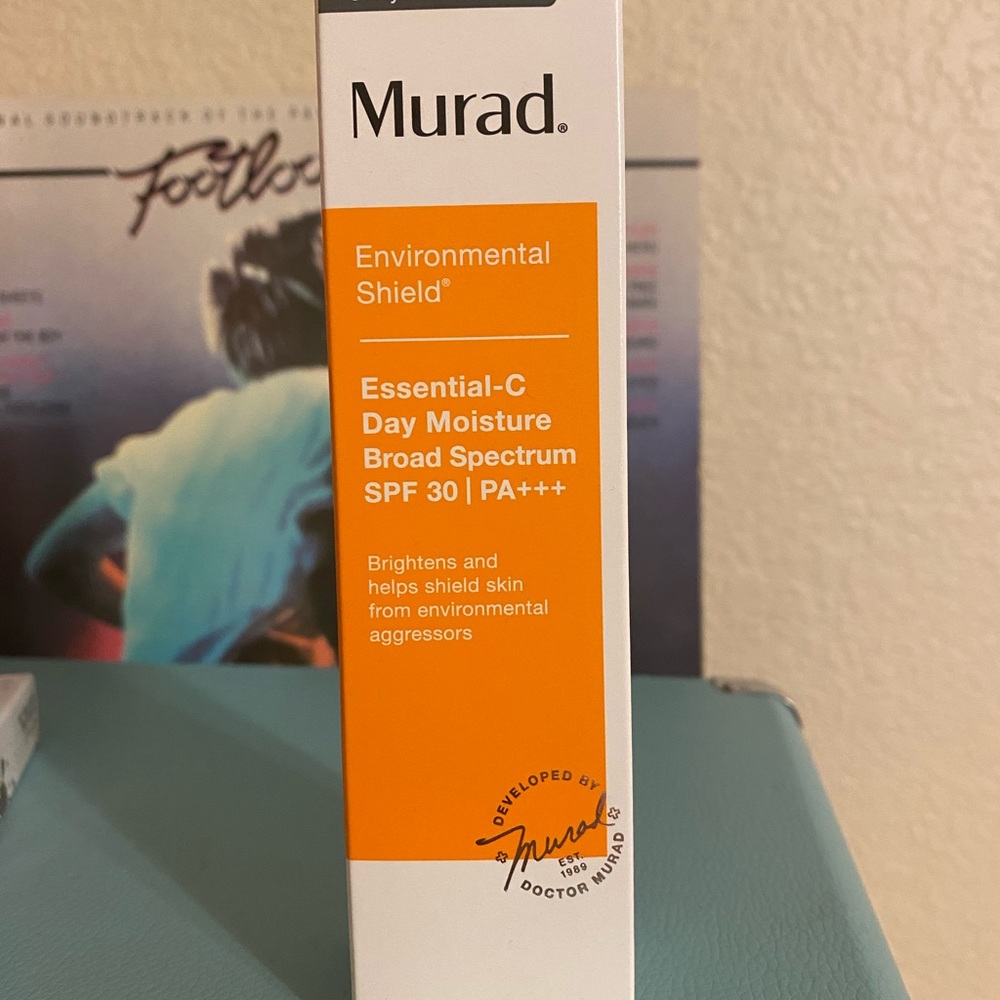 Murad Essential C Day Moisture